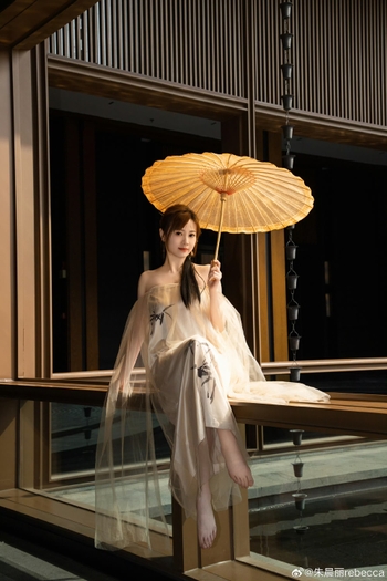 Rebecca Zhu