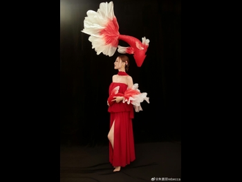  alt="Rebecca Zhu"