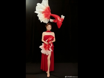  alt="Rebecca Zhu"