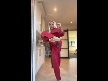  alt="Lauren Edmunds"