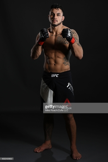 Brad Tavares