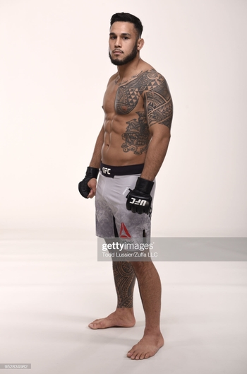 Brad Tavares