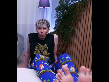  alt="Phil Lester"