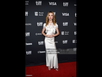  alt="Alison Thornton"