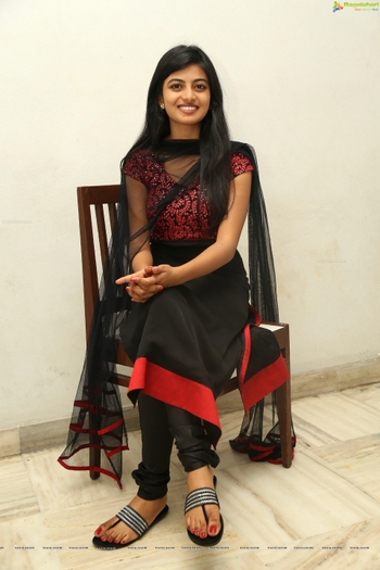 Anandhi