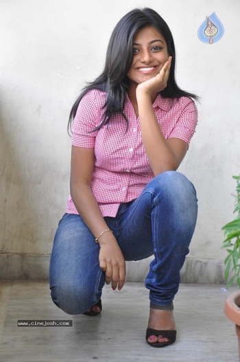 Anandhi