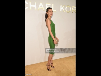  alt="Tao Okamoto"