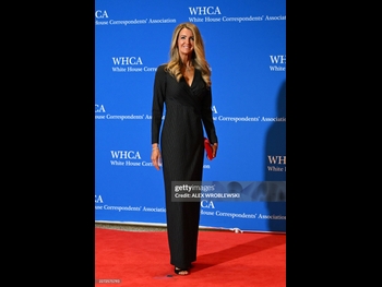  alt="Kelly Loeffler"