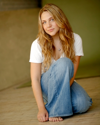 Lauren Collins (I)