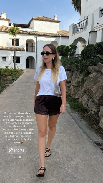Tanya Burr
