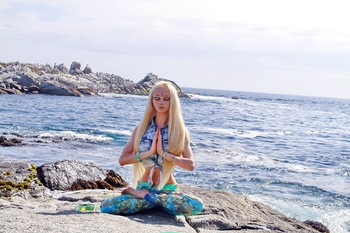 Valeria Lukyanova