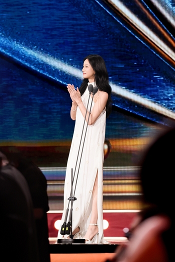 Hongjie Ni