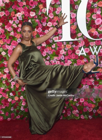 Noma Dumezweni