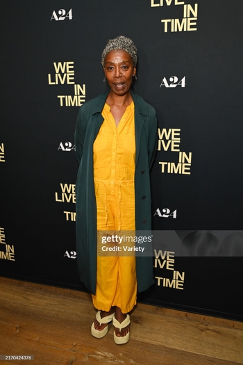 Noma Dumezweni