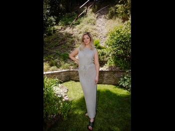  alt="Abby Elliott"