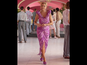  alt="Jessica Collins (i)"
