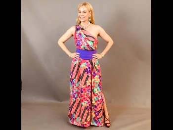  alt="Jessica Collins (i)"