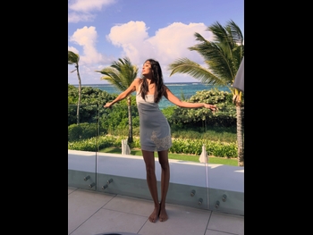  alt="Lisa Haydon"