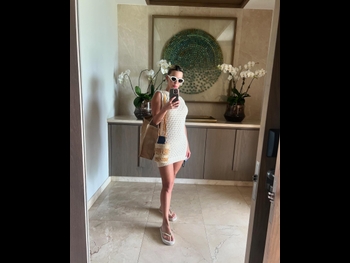  alt="Lola Bezerra"