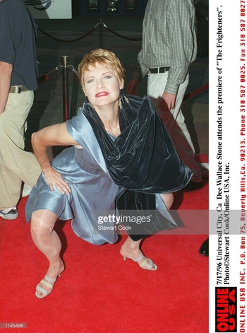 Dee Wallace (II)