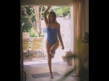  alt="Betsy Alvarez"