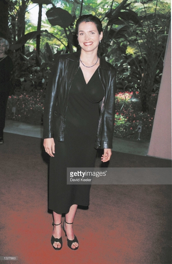 Julia Ormond