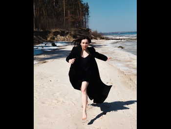  alt="Valeriya Khodos"