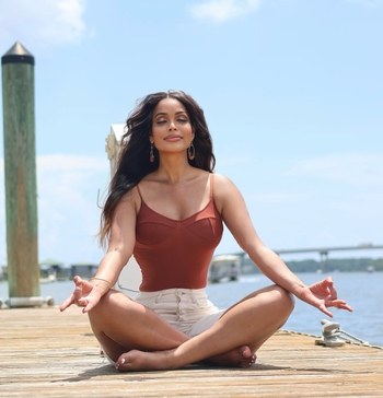 Tracey E. Edmonds