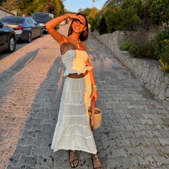 Tara De Vries