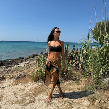 Tara De Vries