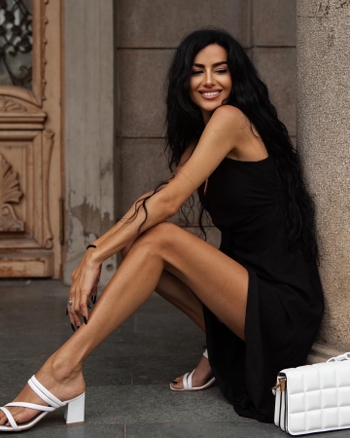 Lara Yan