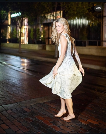 Amanda Nicole Thomas