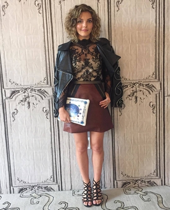 Camren Bicondova