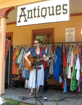 Laura Cantrell