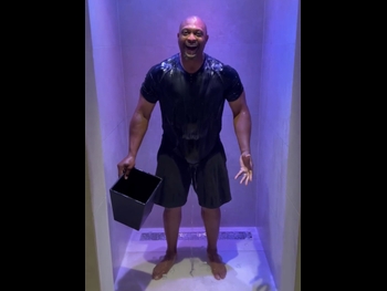  alt="Eddie George"