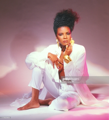 Angela Winbush