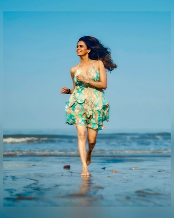 Meenakshi Dixit