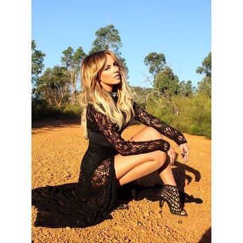 Samantha Jade