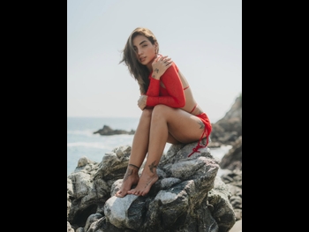  alt="Leslie Gallardo"