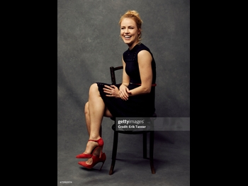  alt="Amanda Schull"