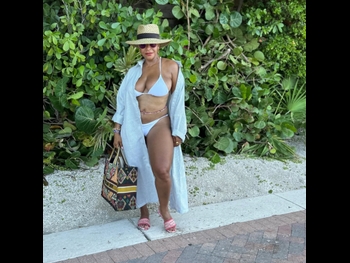  alt="Teedra Moses"