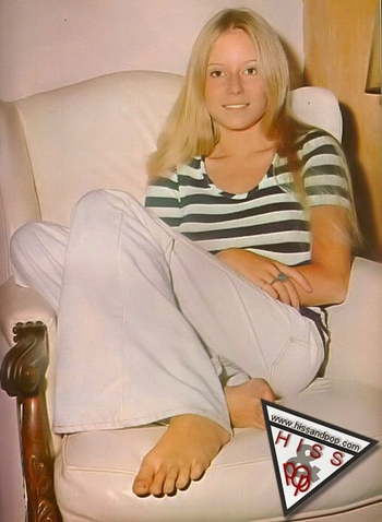 Eve Plumb