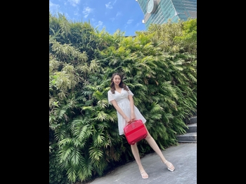  alt="Jenny Cheng"