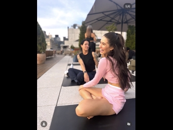  alt="Chloe Coscarelli"