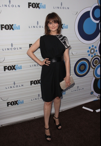 Emily Deschanel