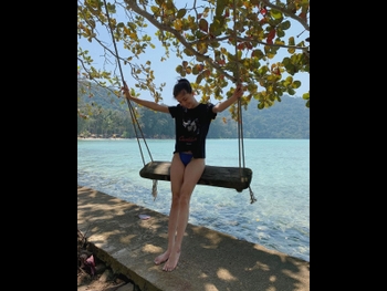  alt="Karena Ng"