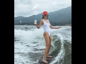  alt="Karena Ng"