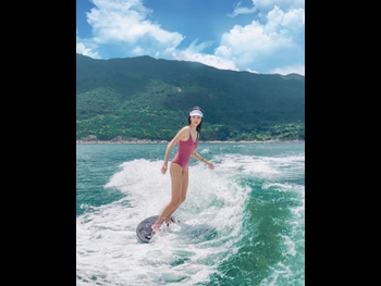  alt="Karena Ng"