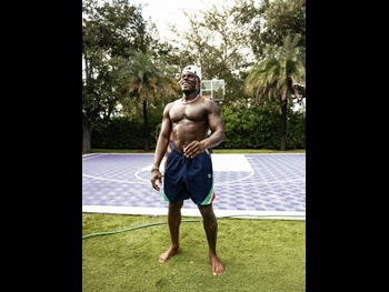  alt="David Njoku"