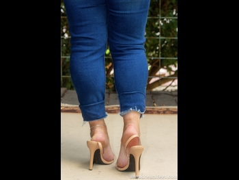  alt="Anna Dreamfeet"